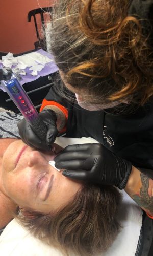 Maquillage permanent ras de cils réalisé par Maeva Tochon